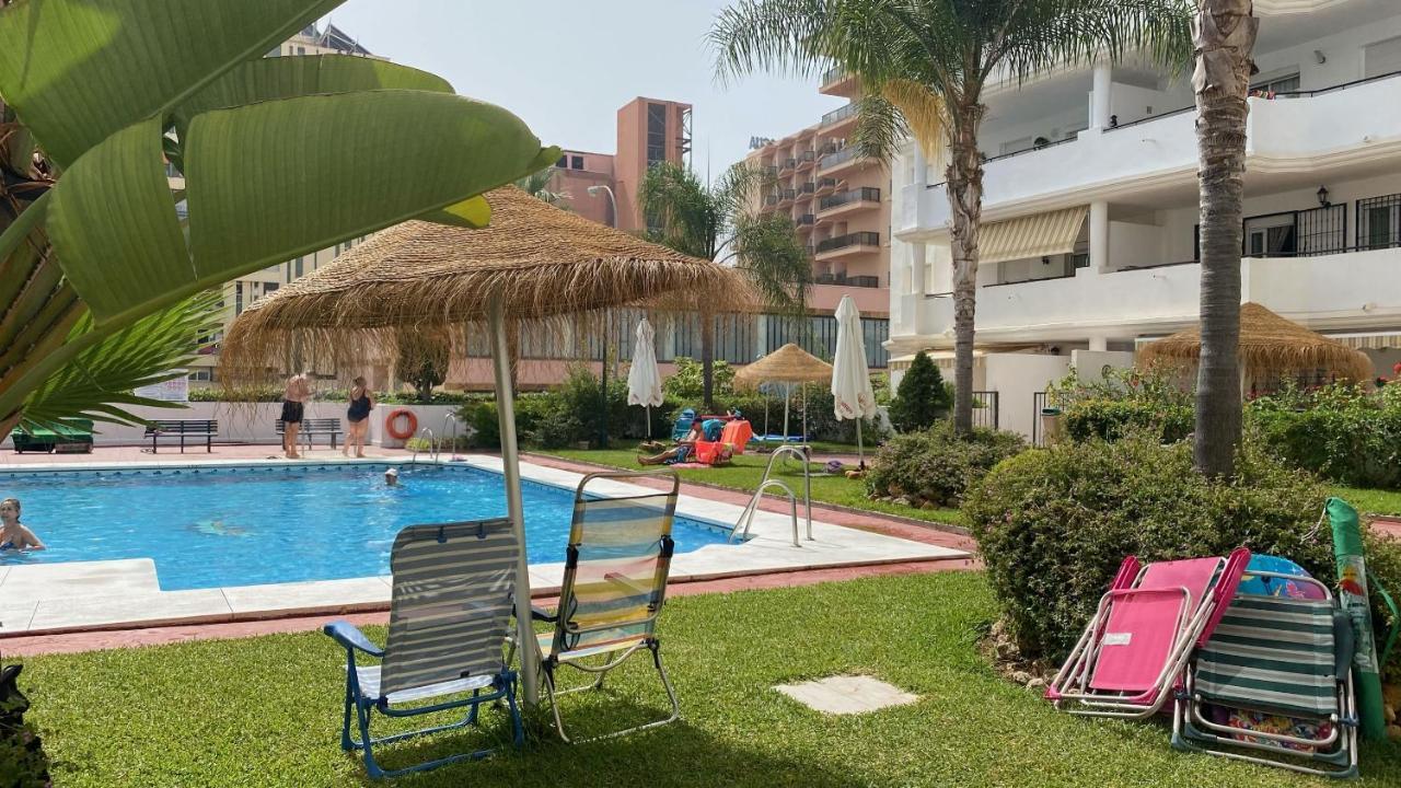 Ferienwohnung Carihuela Plaza Del Remo Torremolinos Exterior foto